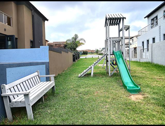 3 BEDROOM FREESTANDING FOR SALE IN BLUE VALLEY GOLF ESTATE